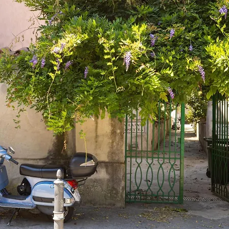 Pensionat Maison Rosetta 4*